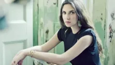 A una mujer cosmopolita