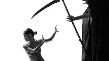 La Bellez Y La Muerte