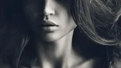 Labios bellos, ámbar suave