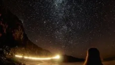 Somos los olvidados, solitarios sobre la tierra...